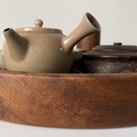 欅  くり抜き 丸盆 木製無垢 幅約36cm  木のお盆 トレー  木工品 工芸品 古いお盆 ヴィンテージフォークアート 美品