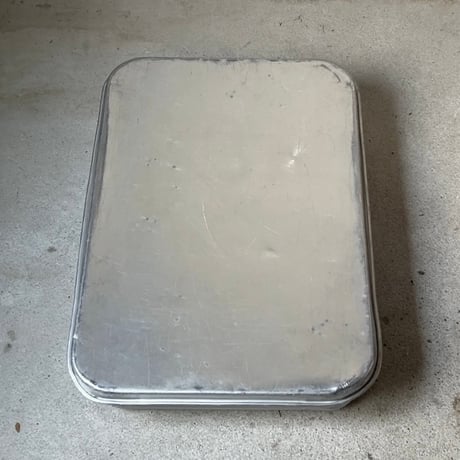 アルミ製パンケース  業務用 蓋付きアルミケース 洋菓子屋 店舗什器 道具箱 長年使われたアルミボックス 中古品  ※在庫7個有り
