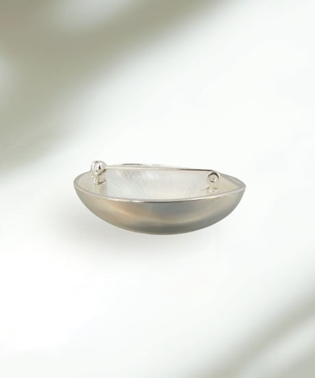 【JAMIRAY】 Egg sculpture brooch-SILVER