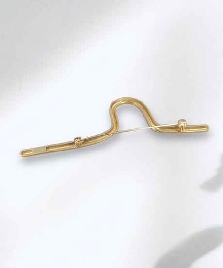 【JAMIRAY】  Line sculpture brooch-GOLD