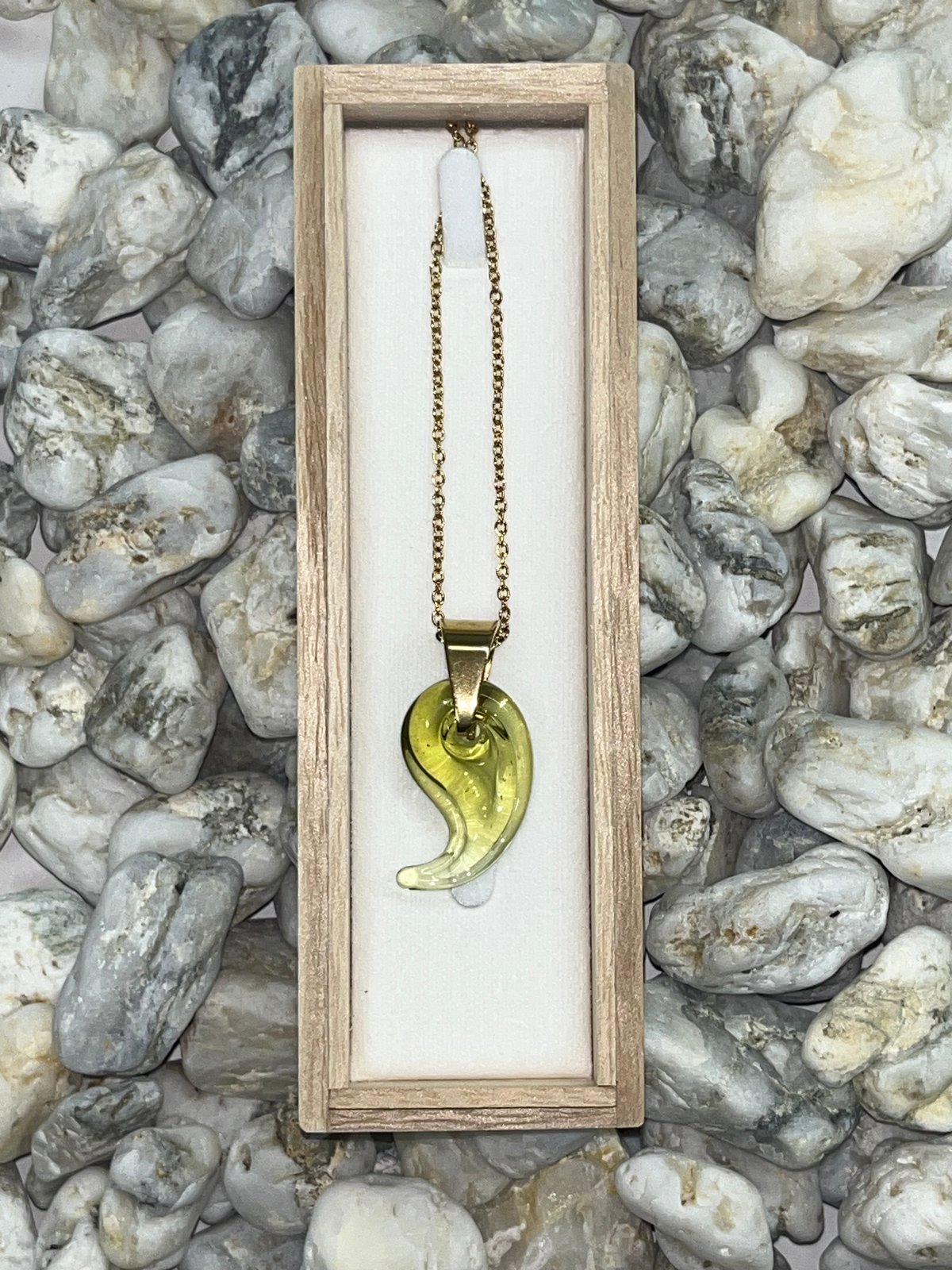 タイムセール！　ガメラ　勾玉　アクセサリー　ペンダント ガメラ 勾玉 アクセサリー ペンダント ガメラ 勾玉 アクセサリー