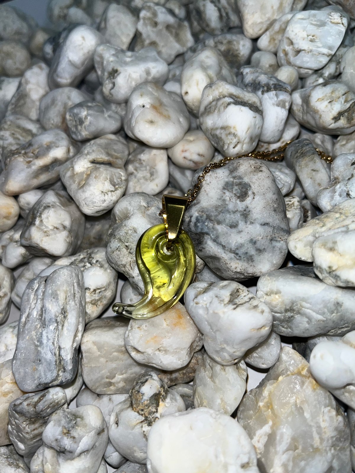 完全受注生産】【数量限定】禊ガラス勾玉ネックレス(ゴールド