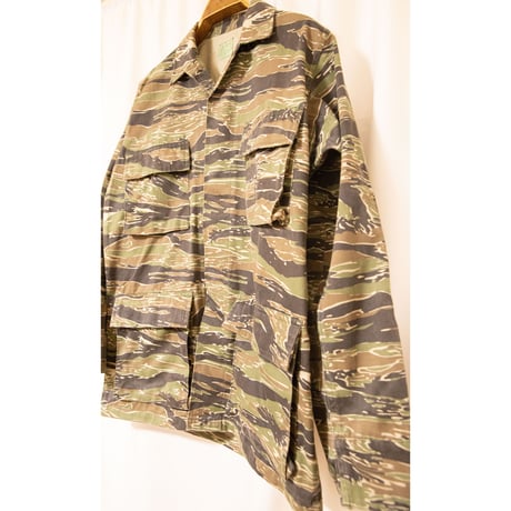 90's "Tiger Como" Military Jacket