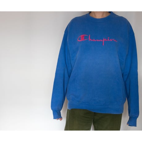 90's "Champion"  Embroidery Logo Sweat