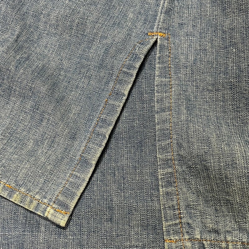 60's VINTAGE Levi's デニムシャツ　E リーバイス BIGE 60-70s ビンテージ デニムシャツ Levi's 刺繍