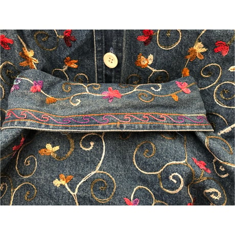 80~90's Embroidery Denim shirt jacket