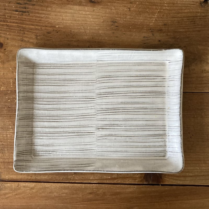 板皿 大 しのぎ 白 No.3 | 櫻井窯