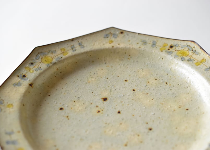 いろ安南 八角皿／市野吉記 | うつわと暮らし 凛 ONLINE SHOP