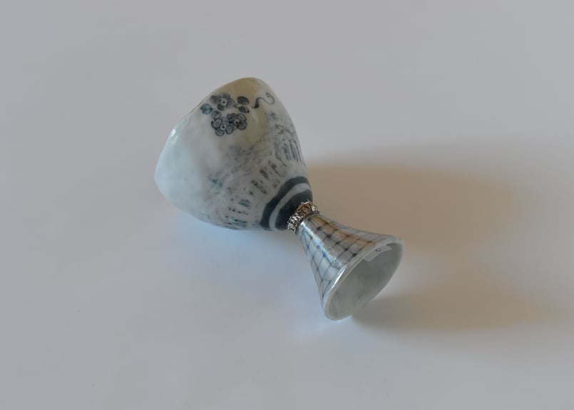 スズキヨウコ作　カタクリの花が美しいゴブレット スズキヨウコ作 カタクリの花が美しいゴブレット スズキヨウコ作