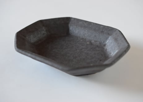 黒釉　八角鉢(小）／境道一