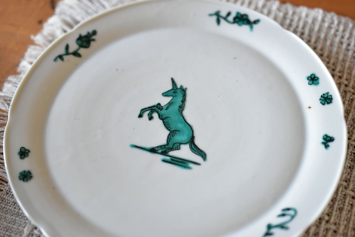 色絵ユニコーンケーキ皿／工房あめつち | うつわと暮らし 凛 ONLINE SHOP