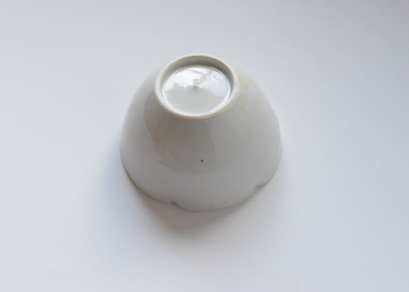青白磁輪花深鉢(小)/竹下努 | うつわと暮らし 凛 ONLINE SHOP 青白磁輪花深鉢(小)/竹下努 | うつわと暮らし 凛 ONLINE SHOP