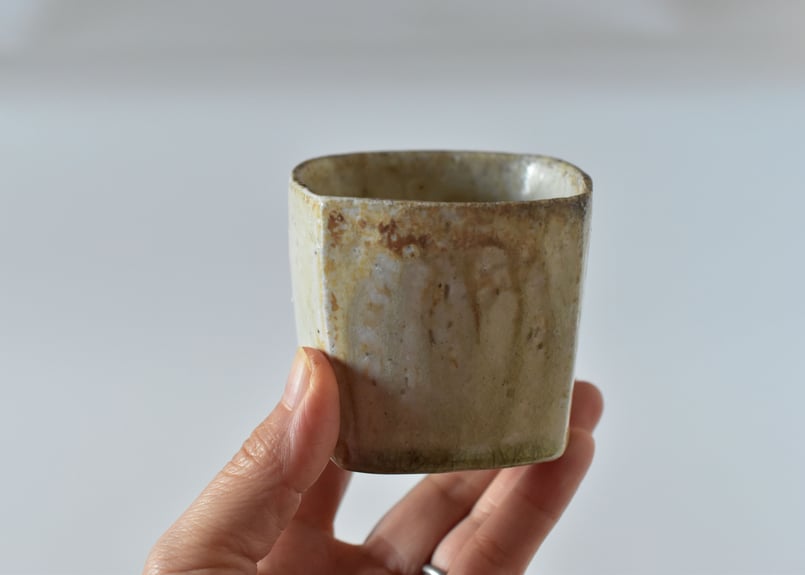 ミモザ灰釉角杯／境道一 | うつわと暮らし 凛 ONLINE SHOP