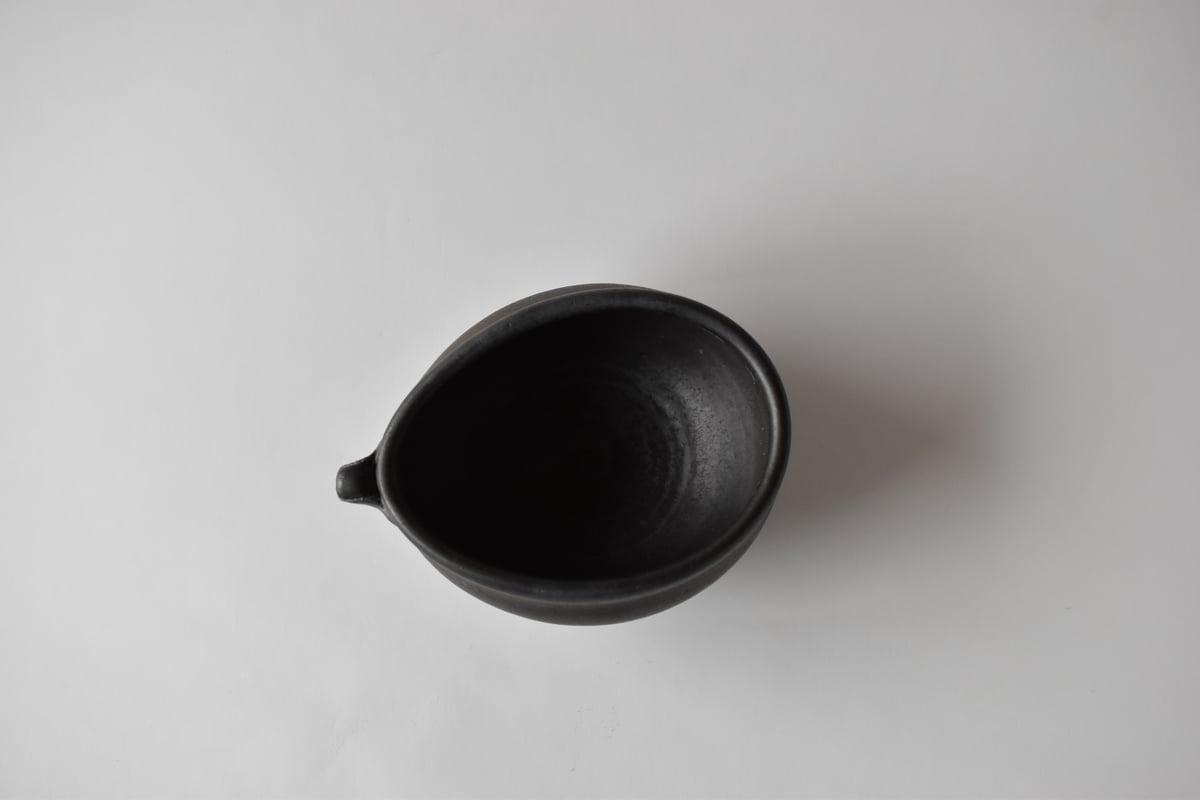 黒釉片口小鉢／馬場勝文 | うつわと暮らし 凛 ONLINE SHOP