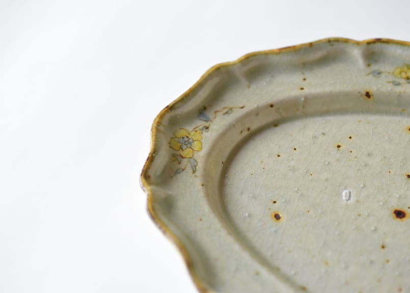 いろ安南 楕円輪花皿／市野吉記 | うつわと暮らし 凛 ONLINE SHOP