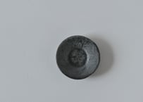 黒釉小皿／境道一