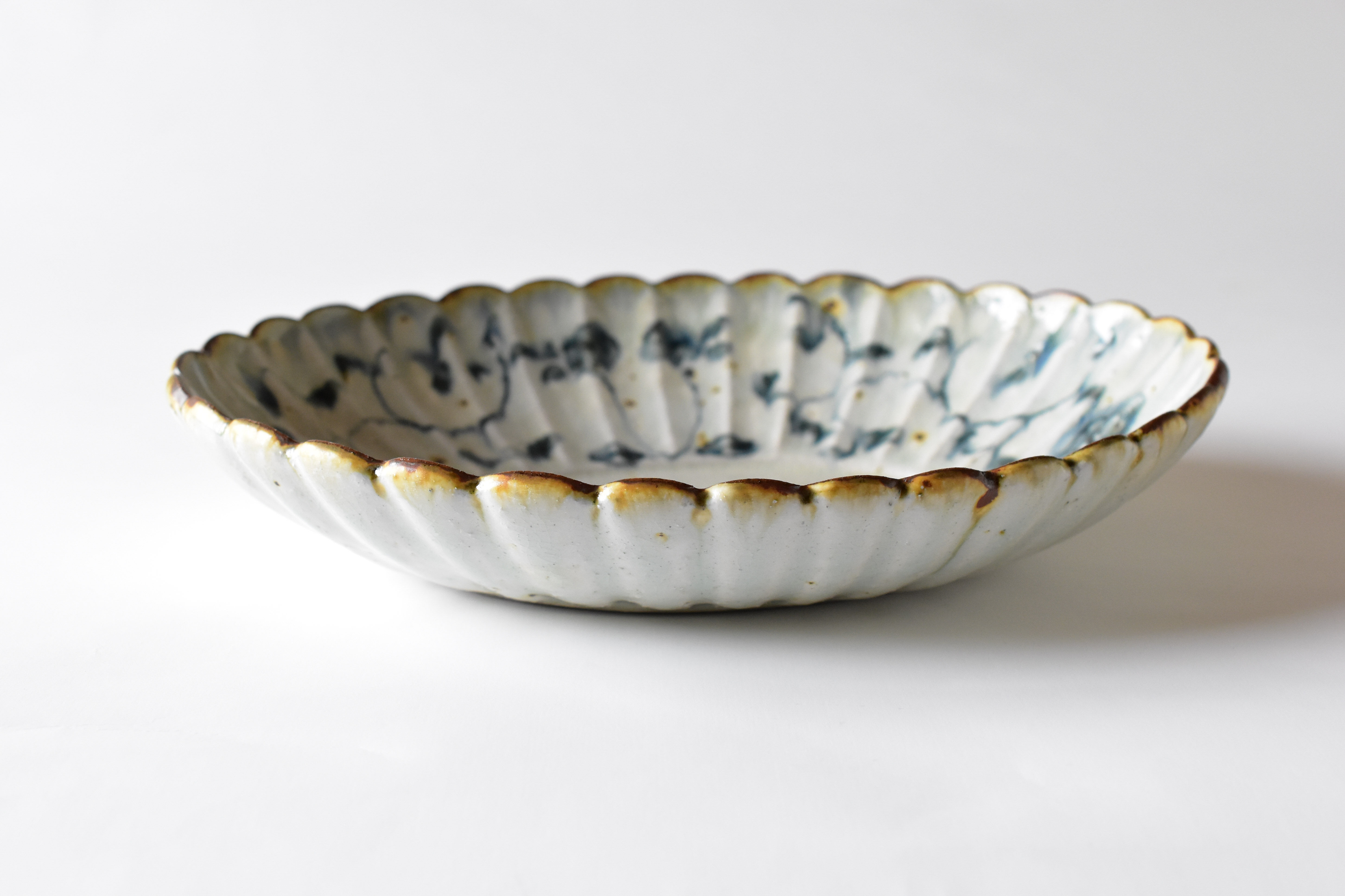 安南手 楕円輪花鉢／市野吉記 | うつわと暮らし 凛 ONLINE SHOP