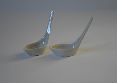 青白磁蓮華豆皿／竹下努