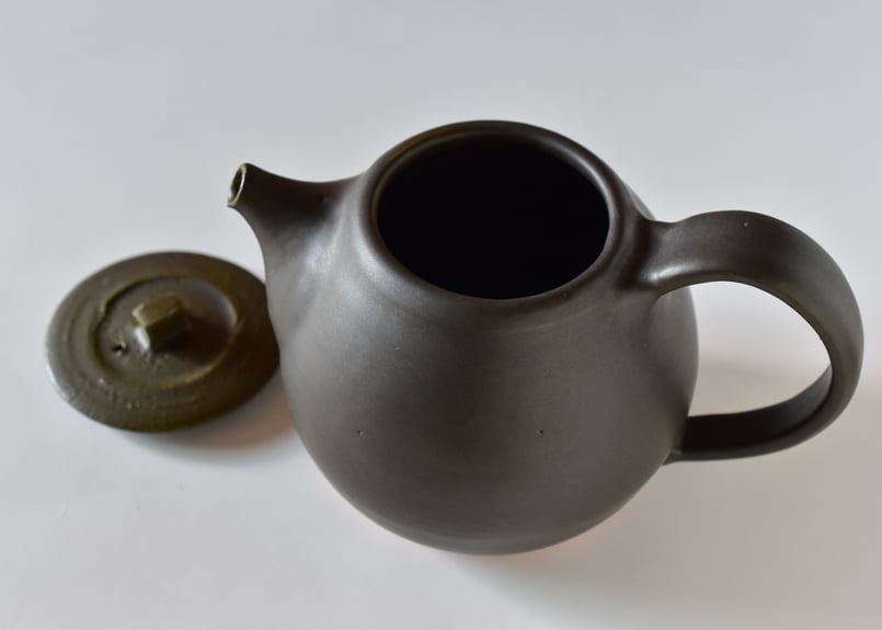 耐熱ポット(黒)／馬場勝文 | うつわと暮らし 凛 ONLINE SHOP