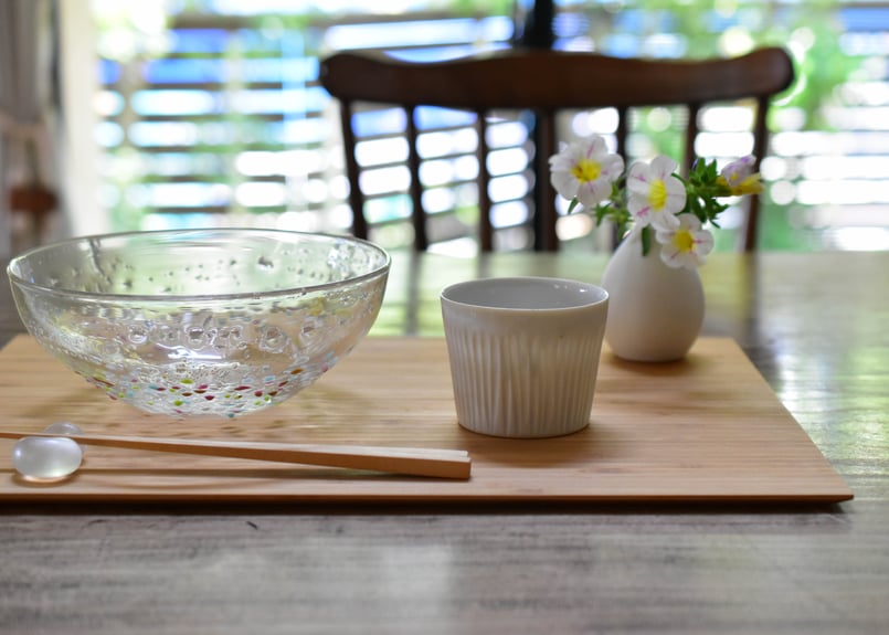 青白磁猪口（M・鎬）／竹下努 | うつわと暮らし 凛 ONLINE SHOP