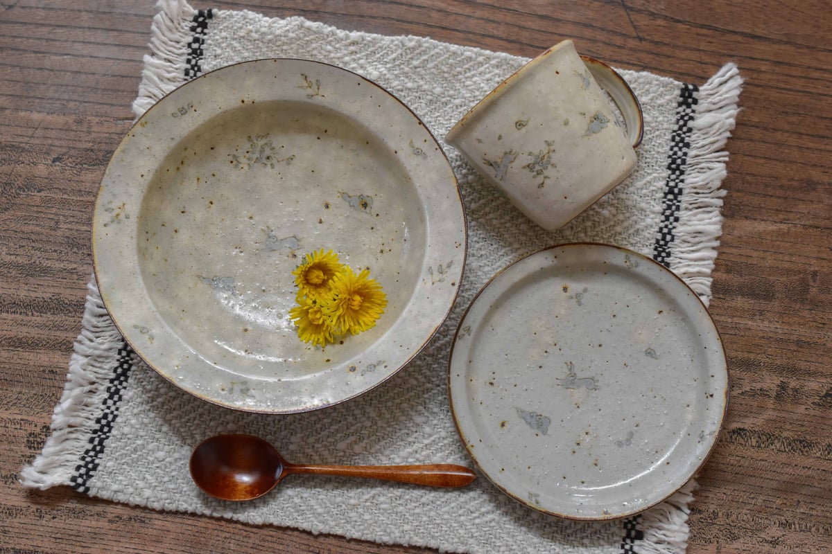 いろ安南 リム浅鉢／市野吉記 | うつわと暮らし 凛 ONLINE SHOP