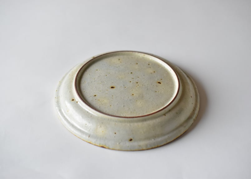 いろ安南 皿（うさぎ）／市野吉記 | うつわと暮らし 凛 ONLINE SHOP