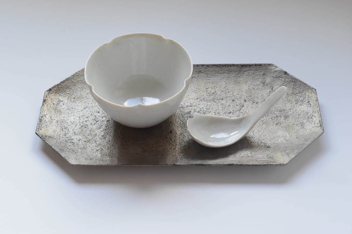 青白磁輪花深鉢（小）／竹下努 | うつわと暮らし 凛 ONLINE SHOP