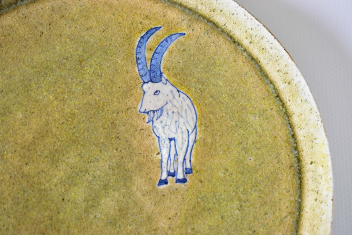工房あめつち　三匹のヤギ緑地大皿 工房あめつち 三匹のヤギ緑地大皿 - メルカリ