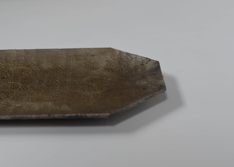 隅切一文字盆 蒔地漆 濃錫錆／田澤祐介 | うつわと暮らし 凛 ONLINE SHOP