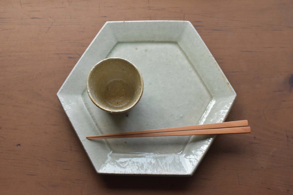 木灰釉 六角皿／境道一 | うつわと暮らし 凛 ONLINE SHOP