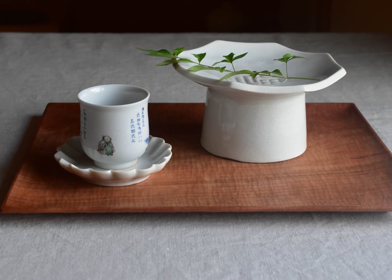 青白磁八角台皿（福字）／竹下努 | うつわと暮らし 凛 ONLINE SHOP