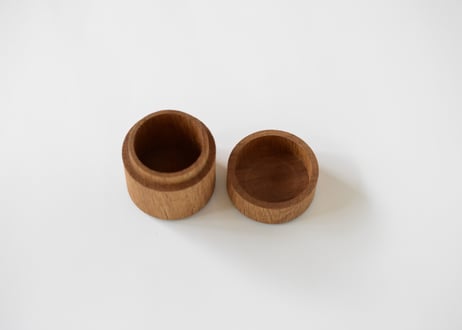 薄茶器　ナラ材　アンモニア燻蒸着色／田澤祐介