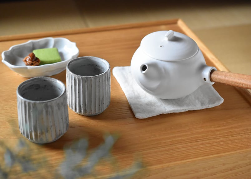 白磁マット急須（丸)／馬場勝文 | うつわと暮らし 凛 ONLINE SHOP 