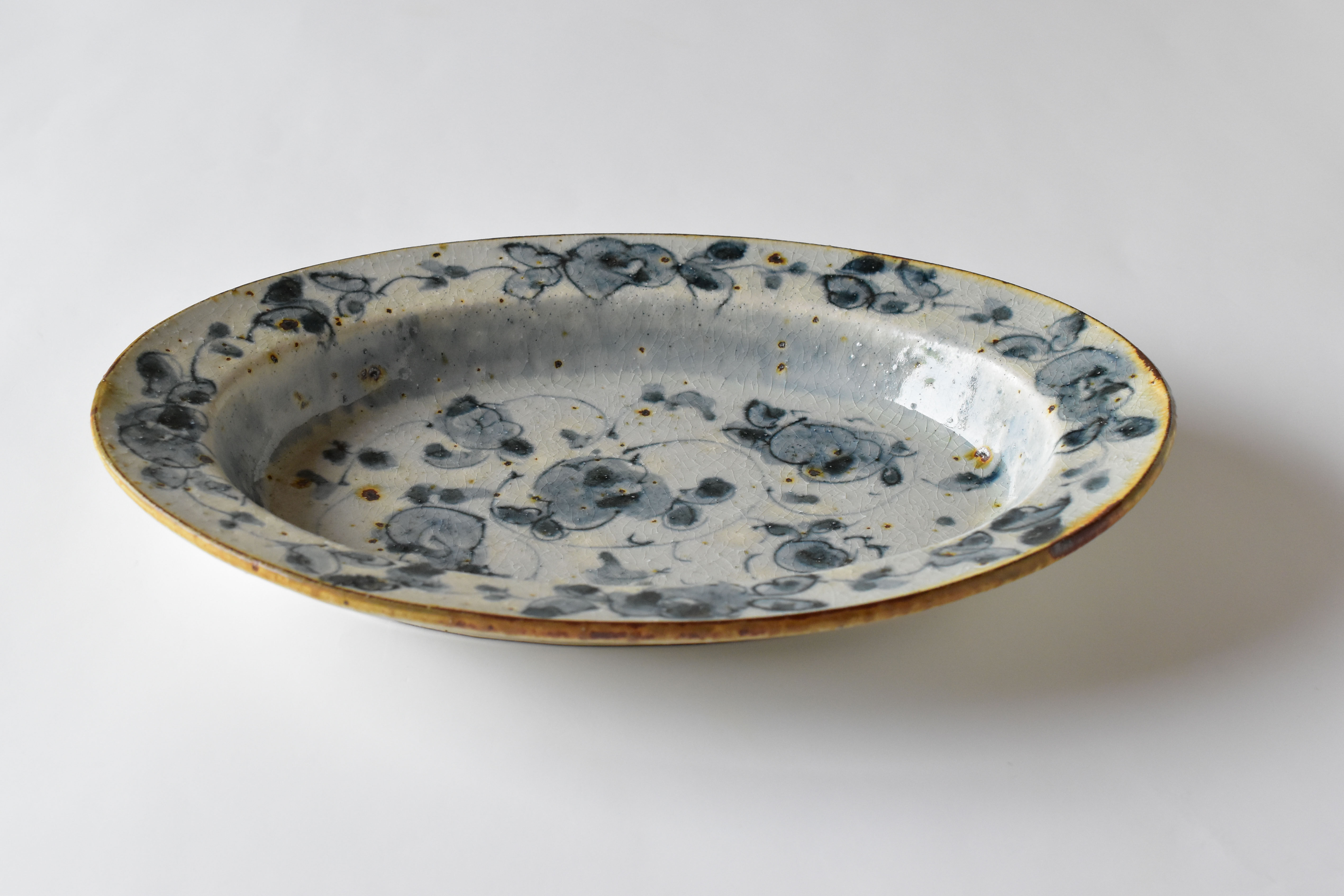 安南手 楕円深皿／市野吉記 | うつわと暮らし 凛 ONLINE SHOP