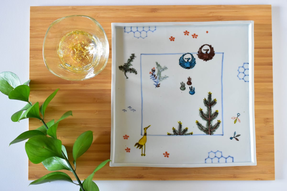 色絵松鶴長春四方皿／工房あめつち | うつわと暮らし 凛 ONLINE SHOP