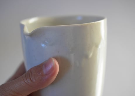青白磁片口／竹下努