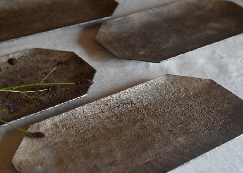 隅切一文字盆 蒔地漆 濃錫錆／田澤祐介 | うつわと暮らし 凛 ONLINE SHOP