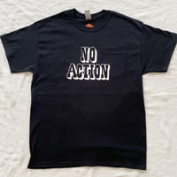 NO ACTION ＋− SFCPOP POKET TEE