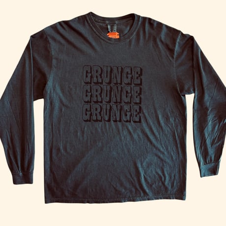 S.F.C. GRUNGE.GRUNGE.GRUNGE. ＋− SFCPOP.   Long-sleeve-tee. Ii×S.F.C. exclusive.