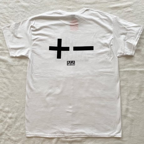 NO ACTION ＋− SFCPOP TEE