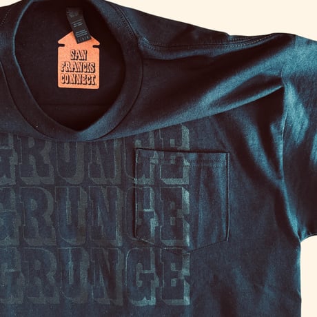S.F.C. GRUNGE.GRUNGE.GRUNGE. ＋− SFCPOP.   Pocket-tee.