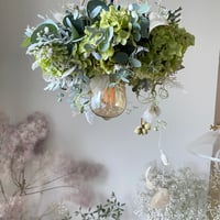 夏のフライングリース　空にふんわり浮かぶ、アナベル　ユーカリ　リース　Summer Flying Green Wreath