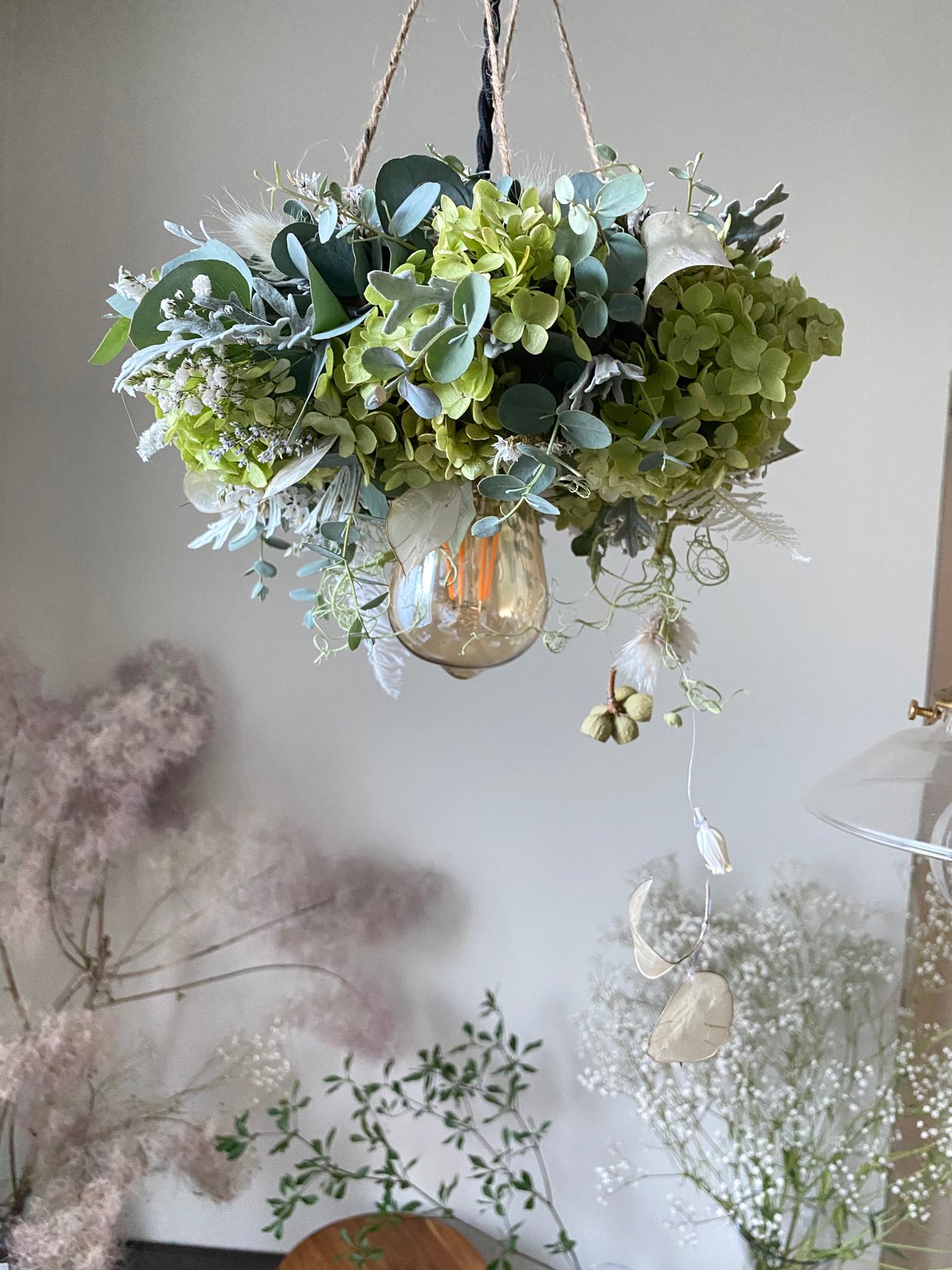 夏のフライングリース 空にふんわり浮かぶ、アナベル ユーカリ リース