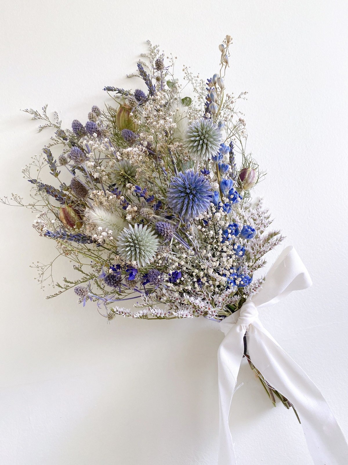 夏のBlue&White 涼しげスワッグブーケ | ayakai flower STORE
