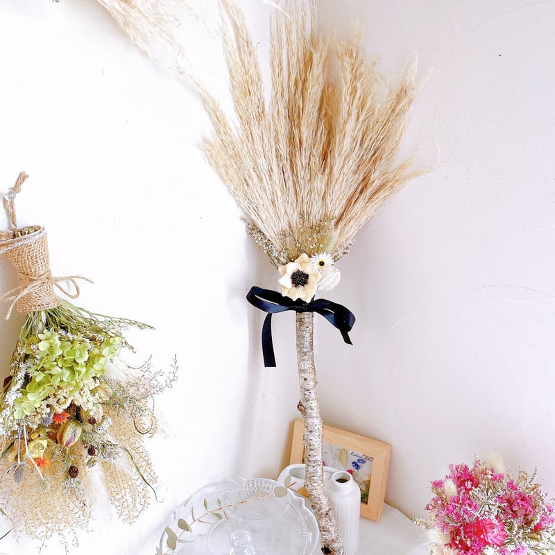 【魔女の棲む森 ～Cirsium～】ドライフラワー スワッグ 魔女の棲む森 ～Cirsium～】ドライフラワー スワッグ 魔女の棲む森