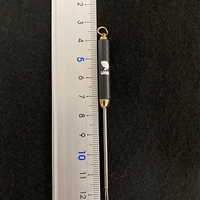 糸通し突き棒 カーボン・ゴールド | ウキマサ