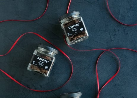 【大磯 Shonan Soy Studio】SOYFFEE™ Powder Chocolate Block with Coffee Beans  60g　(商品コード：TF350345)
