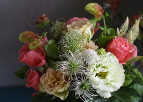 【etela】花贈り「おまかせブーケ」※直径約25cm（商品コード：TG300184）