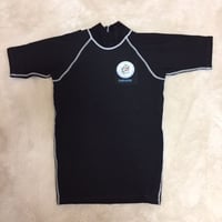 ラッシュガード薄手生地　黒（半袖）
