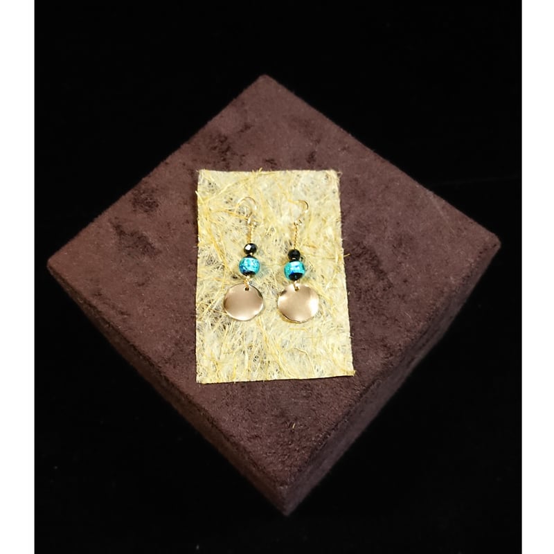 蓄光ホタルガラスピアス No7（送料込） | アトリエ ウィット.co Atelier